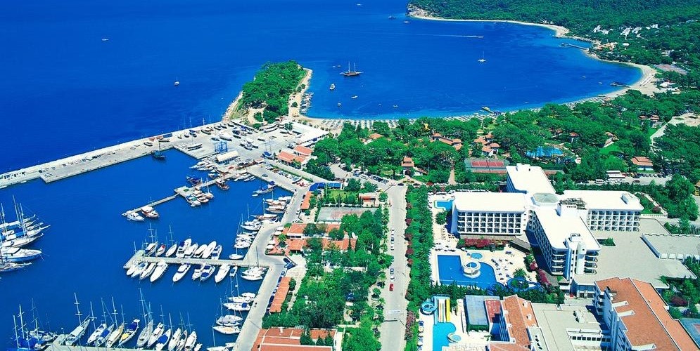 Çeşitli tatil seçenekleri ile Kemer